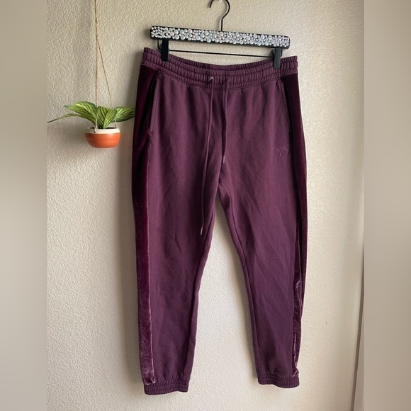 Victoria secret pink jogger sweats - Picture 1 of 5